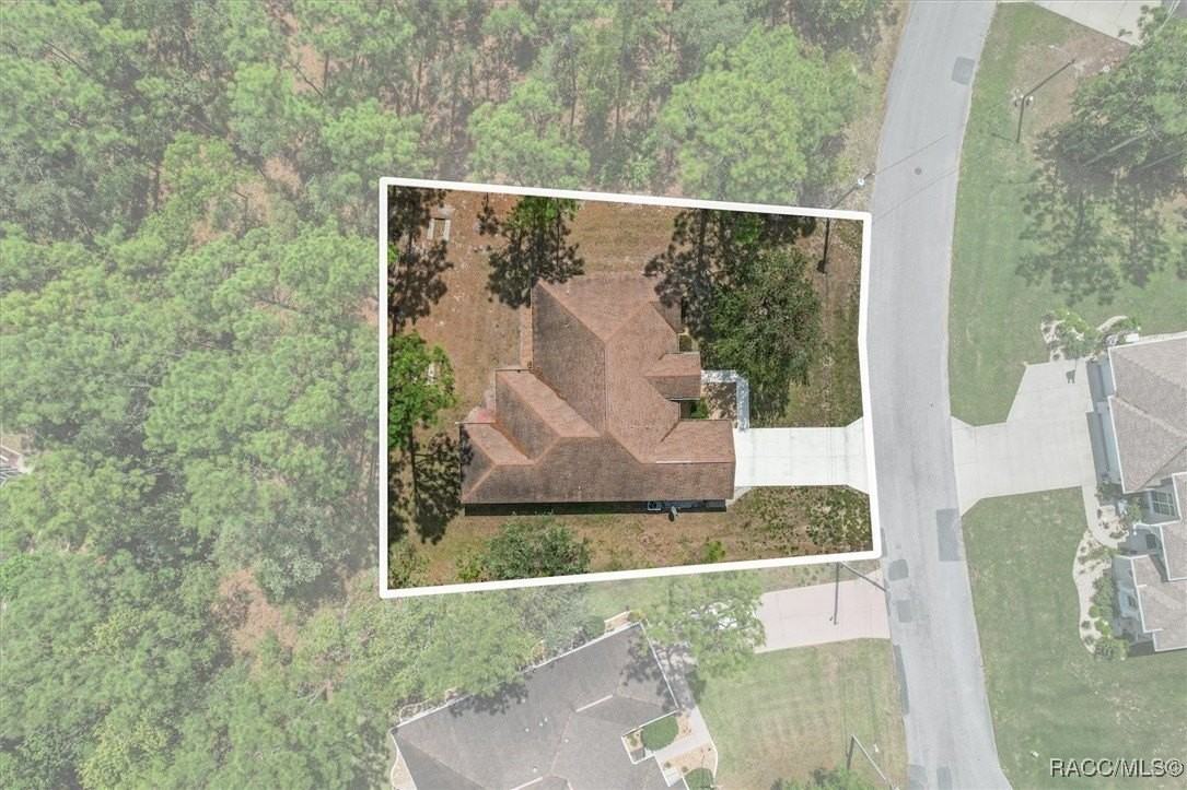 17 Eugenia Court North - Photo 3 of 44