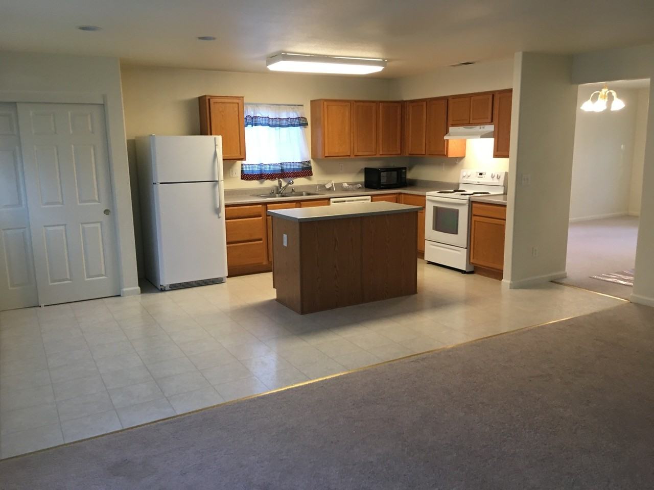 2644 Sunray Dr - Photo 2 of 17