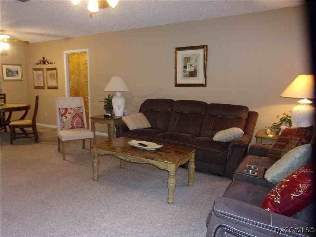 4011 East Berry Street - Photo 4 of 28