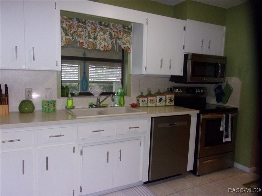 4011 East Berry Street - Photo 7 of 28