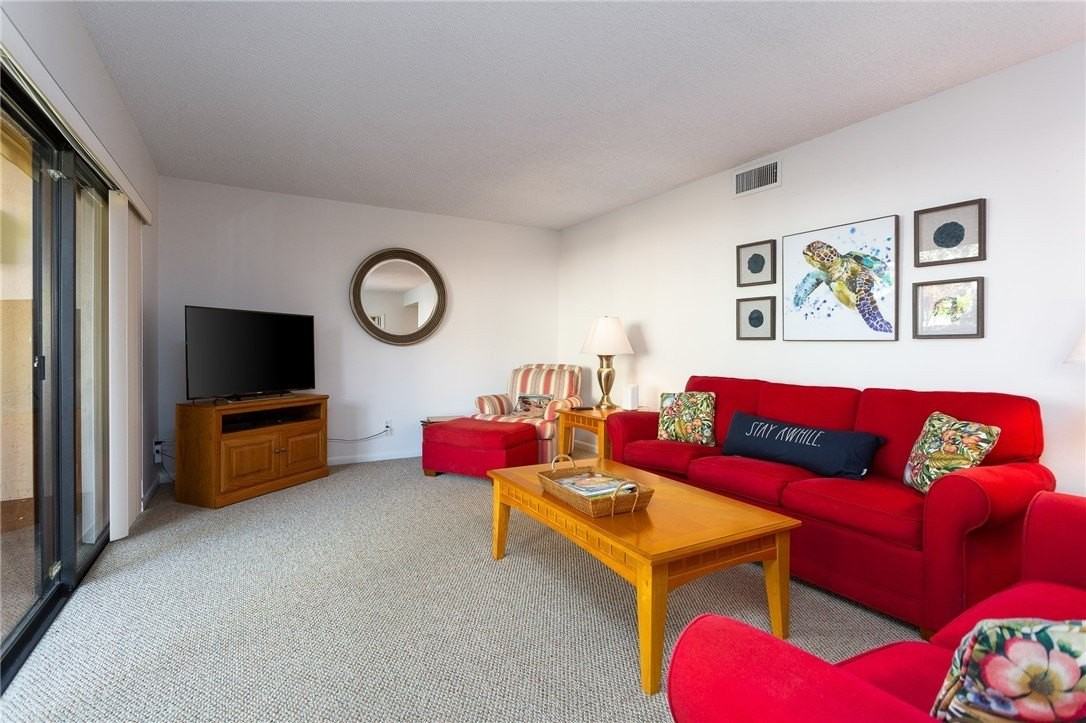 910 East Causeway Boulevard #B5 - Photo 6 of 18