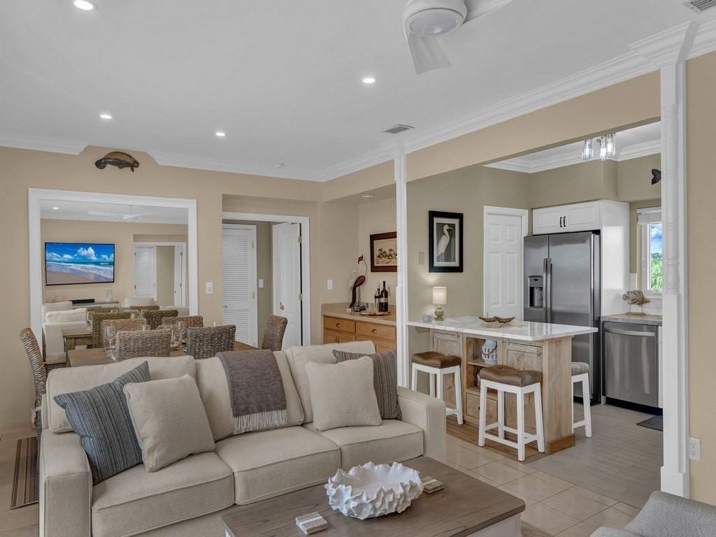 5080 Harmony Cir Apt 304 #304 - Photo 7 of 36