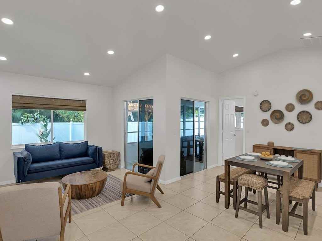 435 25th Ave - Photo 3 of 32