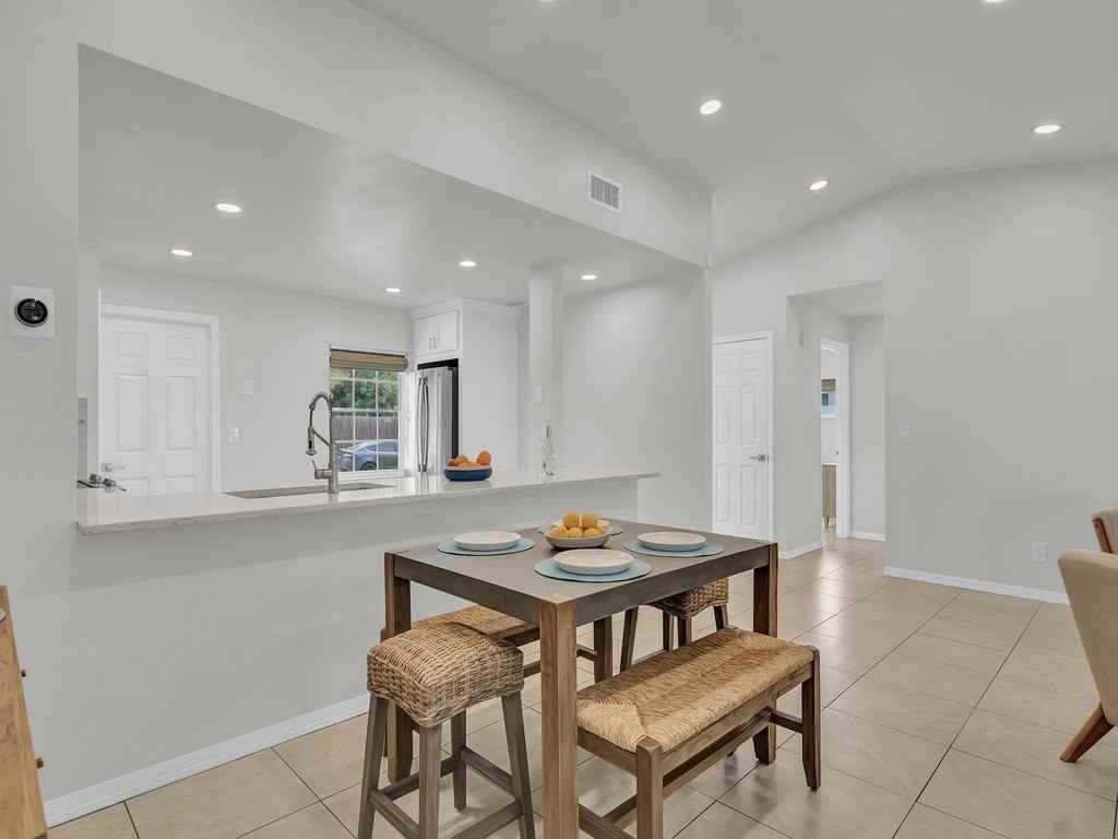 435 25th Ave - Photo 7 of 32