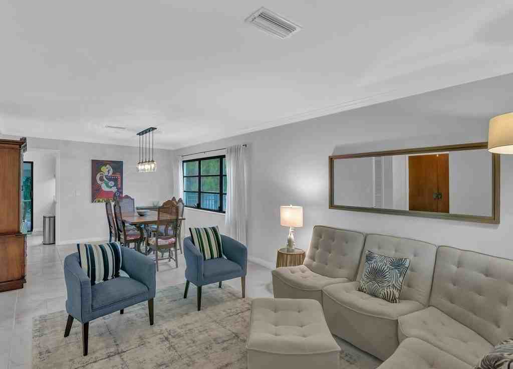 1445 Treasure Cove Lane - Photo 6 of 36