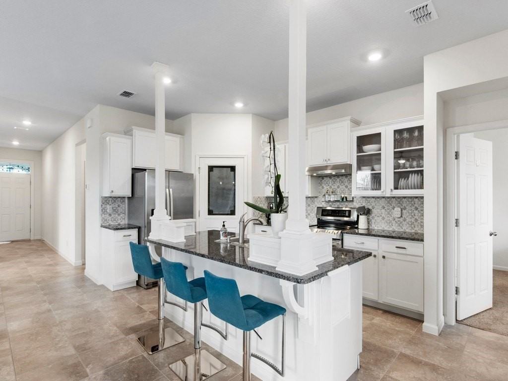 2040 Amazon Way Sw - Photo 3 of 35