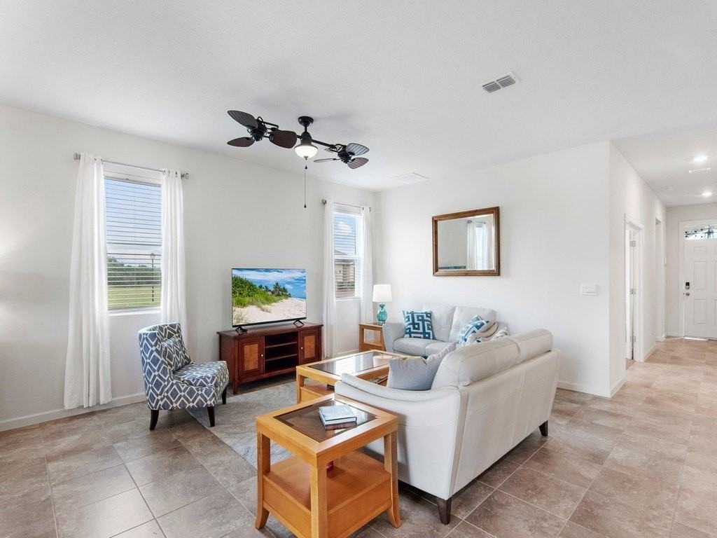 2040 Amazon Way Sw - Photo 4 of 35