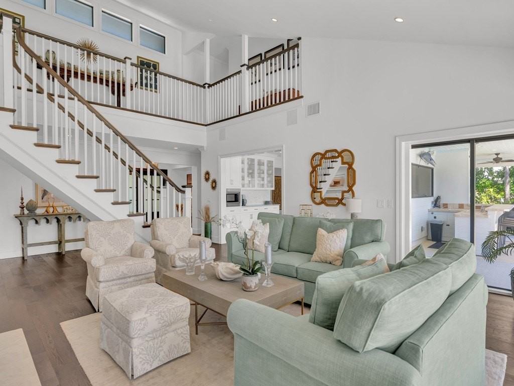 245 Springline Dr - Photo 5 of 35