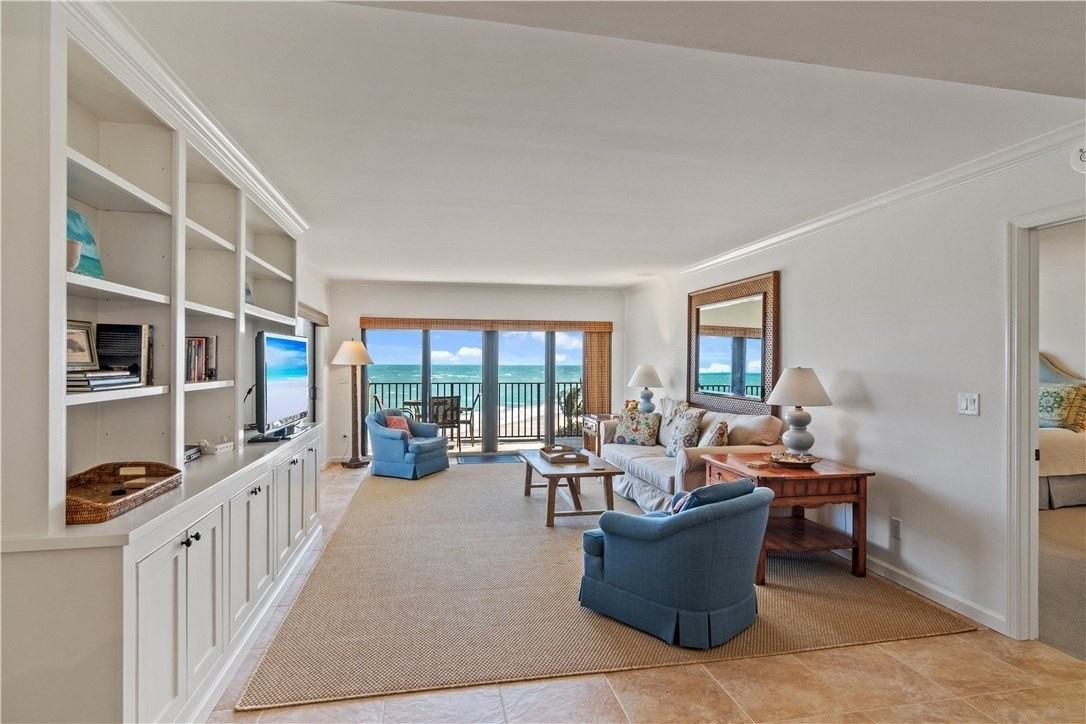 2636 Ocean Dr Apt 404 #404 - Photo 4 of 35