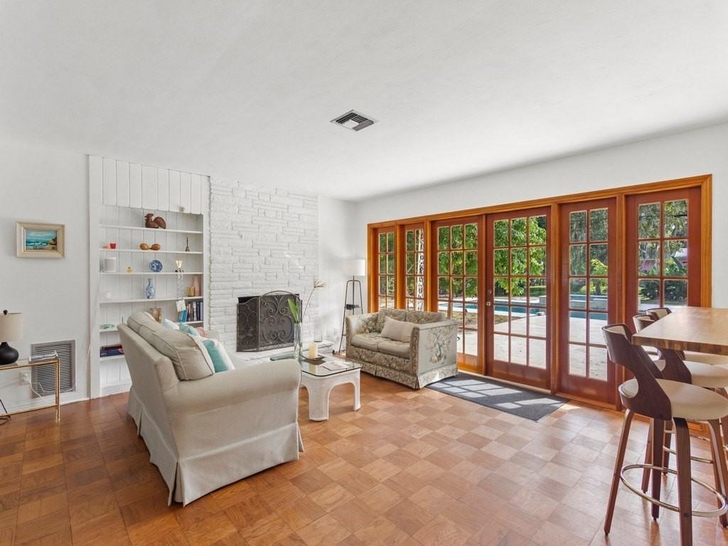 530 Cypress Road - Photo 5 of 36