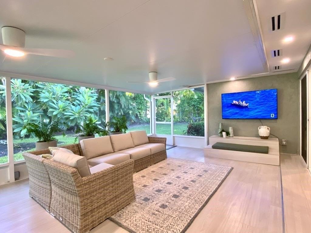 907 Tropic Dr - Photo 5 of 35