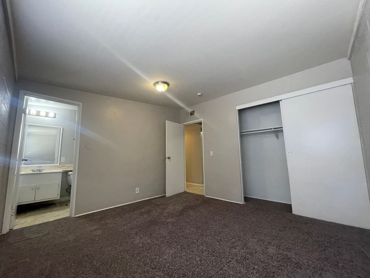 1844 Golden Arrow Dr - Photo 2 of 7