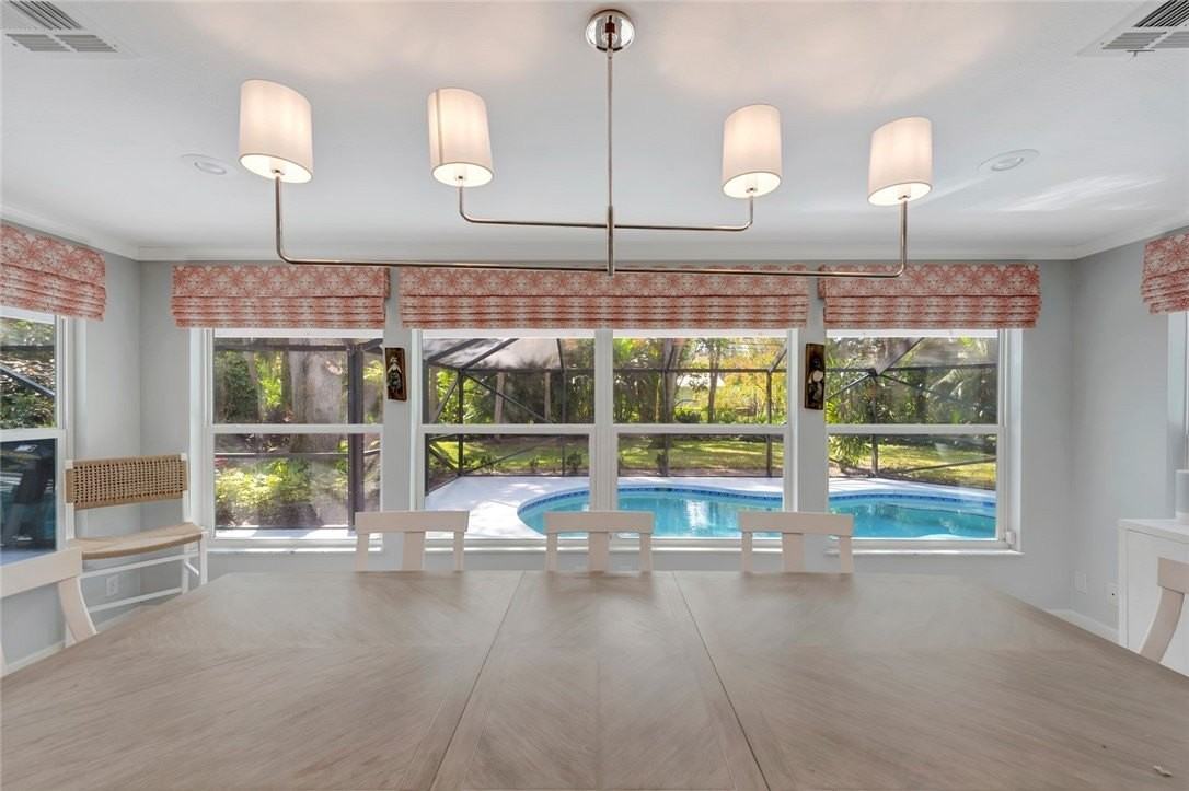 846 Riomar Dr - Photo 3 of 36