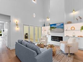 featured image of 1380 N Saint Davids Ln