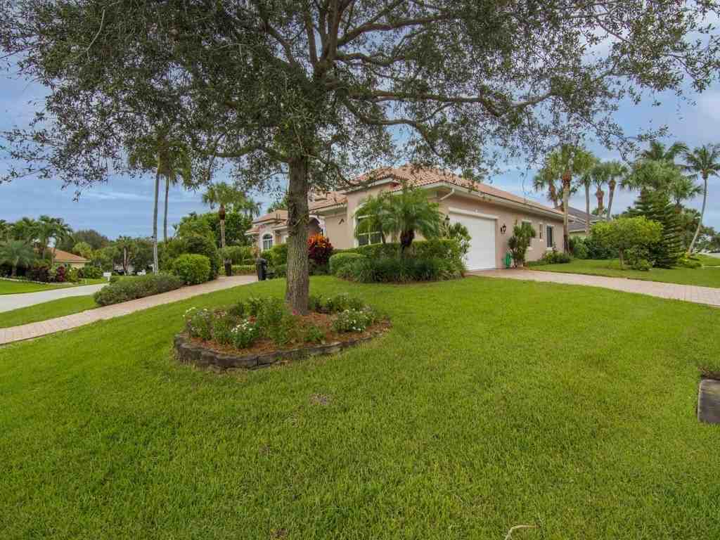 1000 Windermere Way - Photo 7 of 36