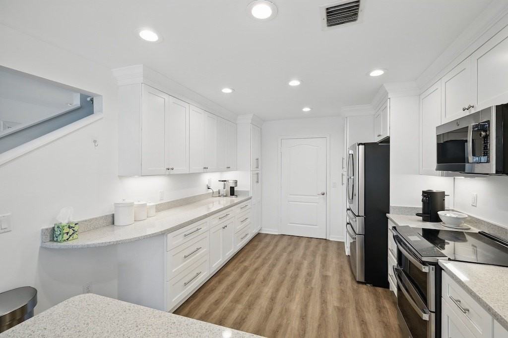 1325 Saint Davids Lane - Photo 7 of 36