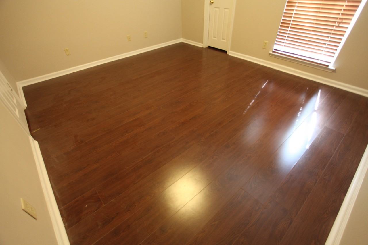 910 Harvard Pl - Photo 6 of 8