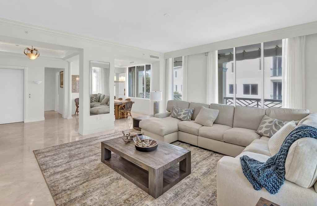 600 Beachview Dr Apt 3n #3N - Photo 3 of 36