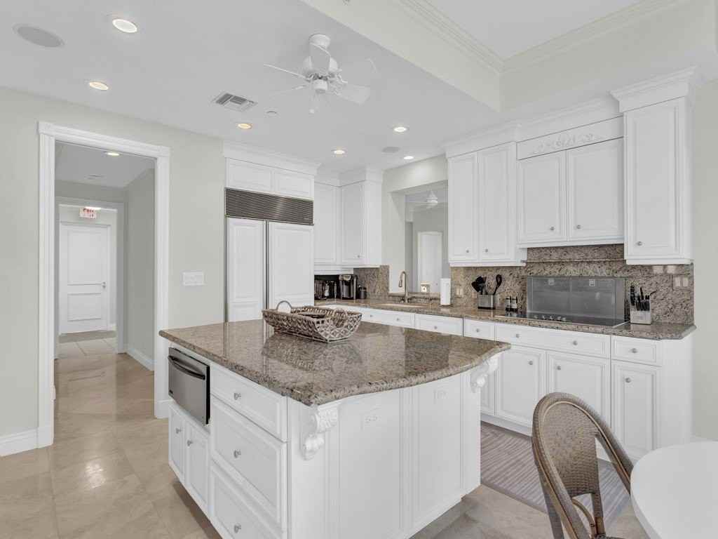 600 Beachview Dr Apt 3n #3N - Photo 6 of 36