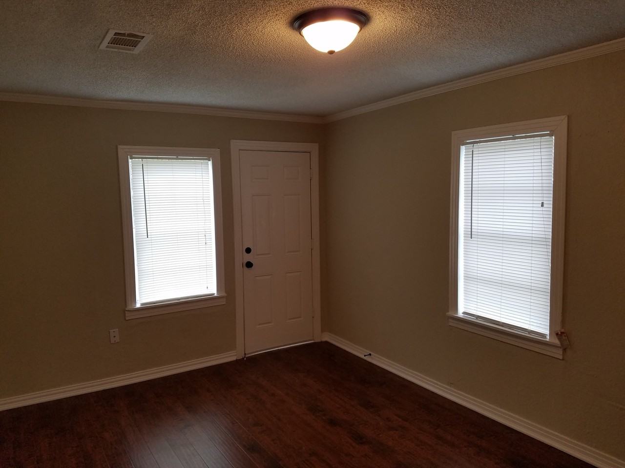 3144 Olive Pl - Photo 2 of 12