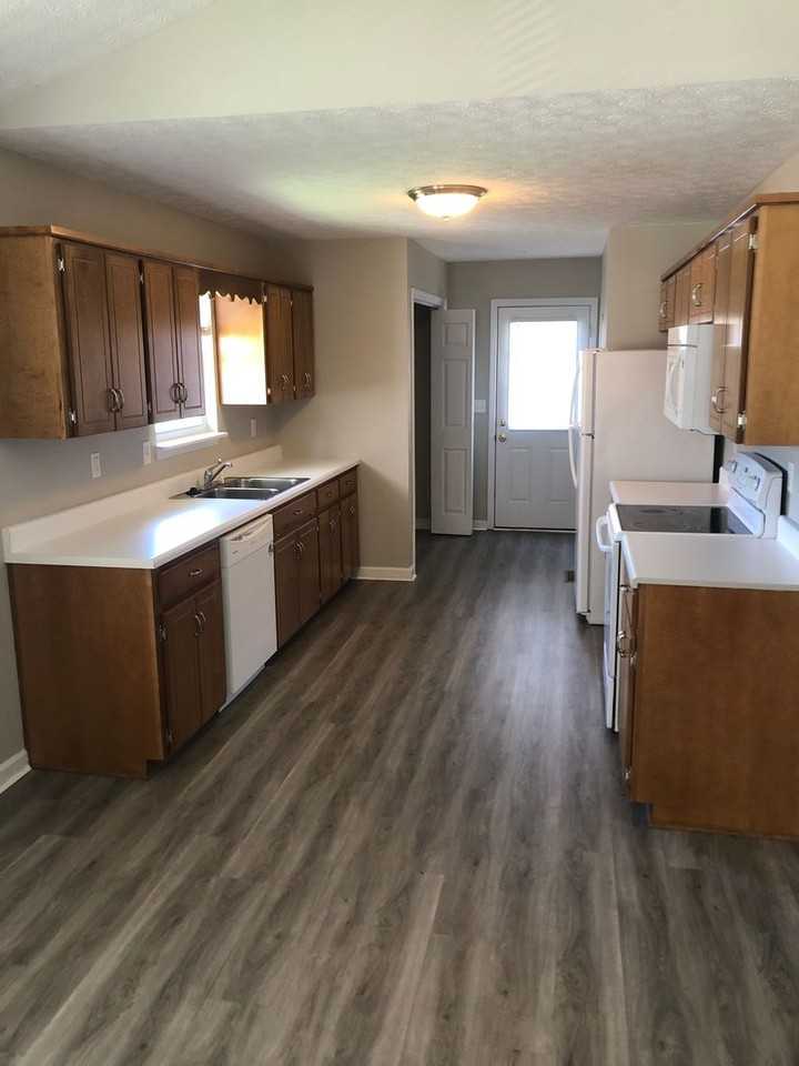 311 Parker Pl - Photo 4 of 7