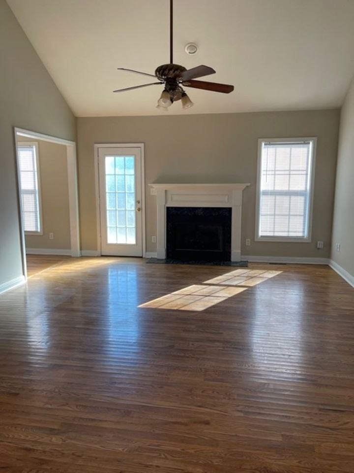 921 Corydalis Ct - Photo 2 of 24