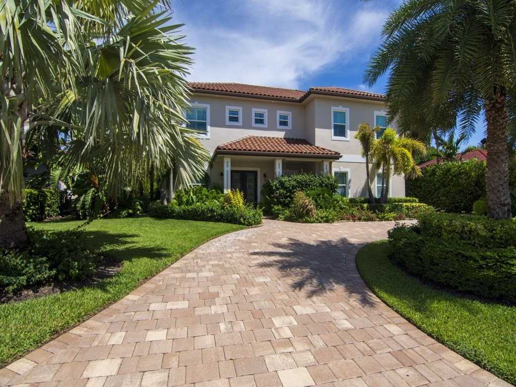 2230 Seaside Street - Photo 3 of 36