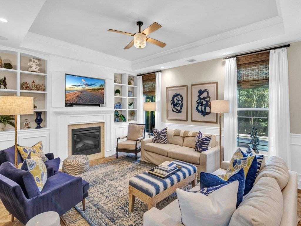 2230 Seaside Street - Photo 6 of 36