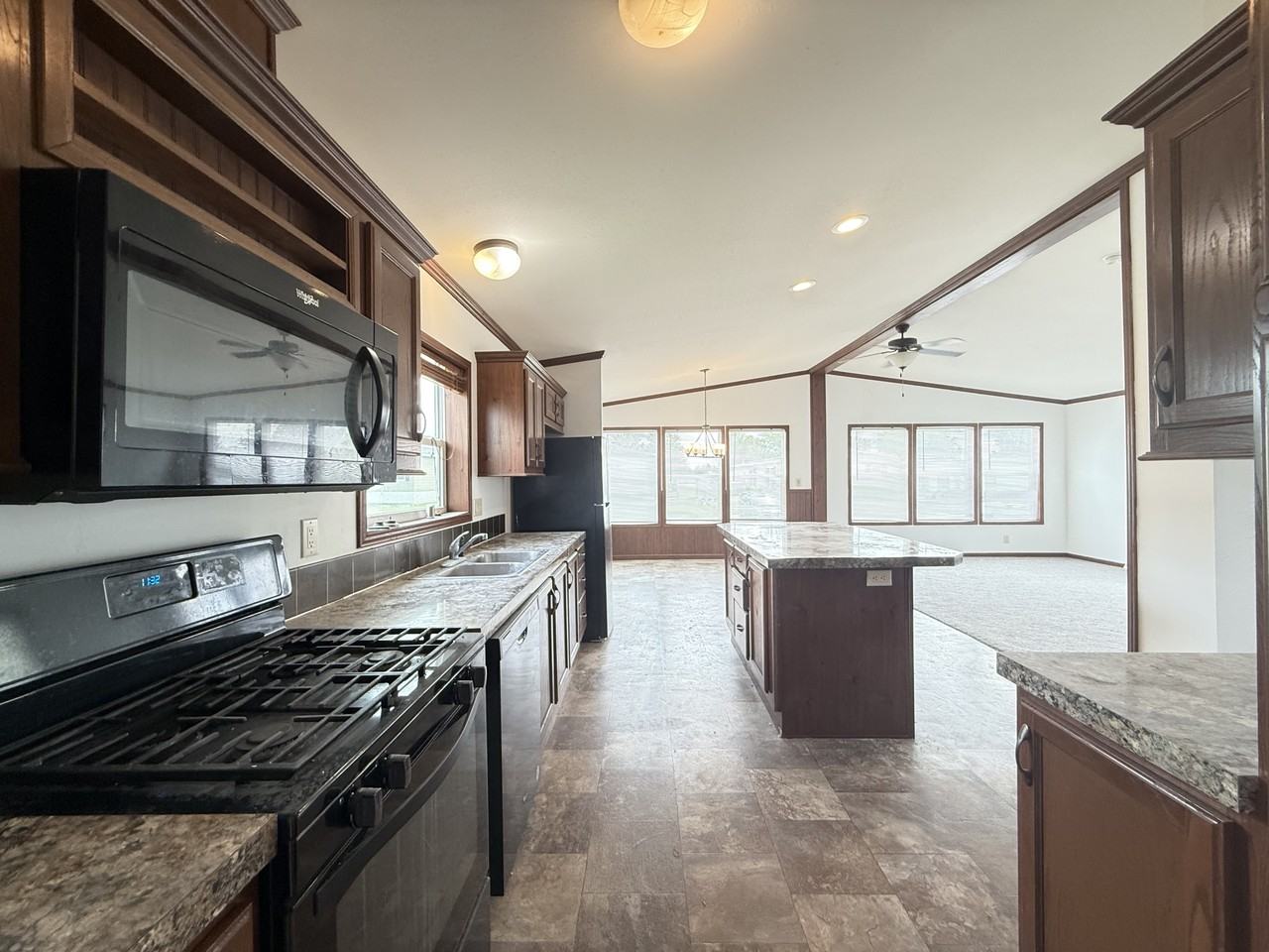 2011 Osprey Pl Nw #455 - Photo 2 of 20