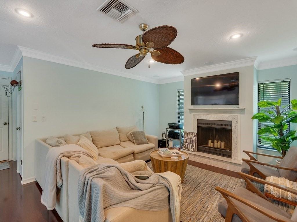 980 Clipper Road - Photo 4 of 36