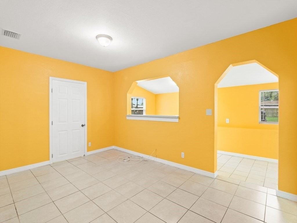 4341 35th Ave - Photo 2 of 25