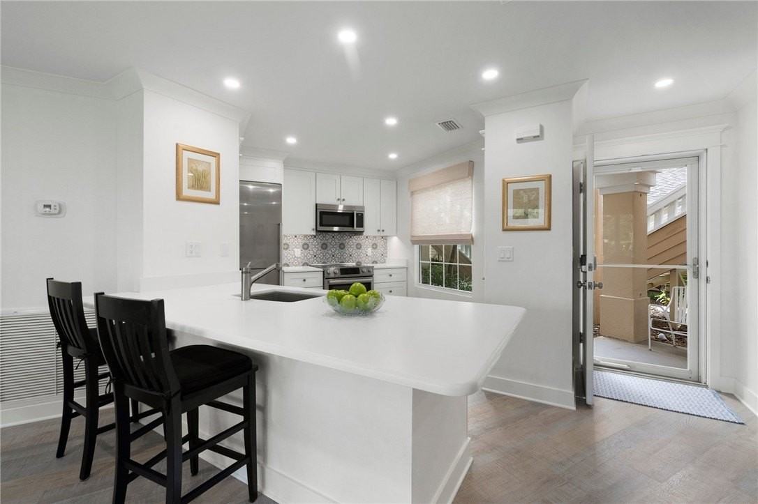 8745 Lakeside Blvd Apt 103 #103 - Photo 3 of 35