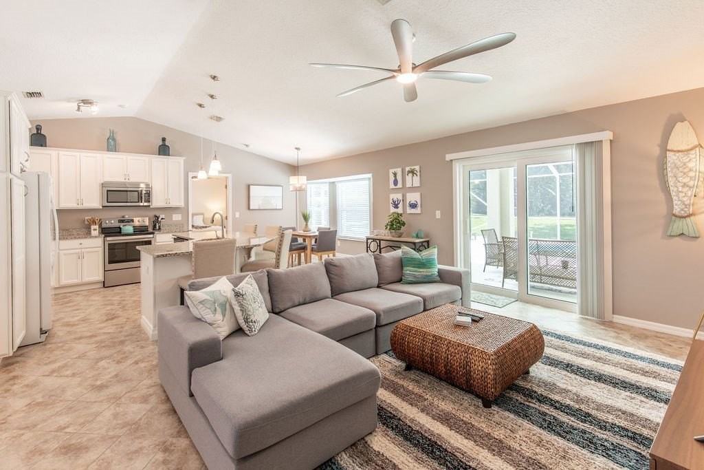 3673 2nd Street Southwest - Photo 4 of 33