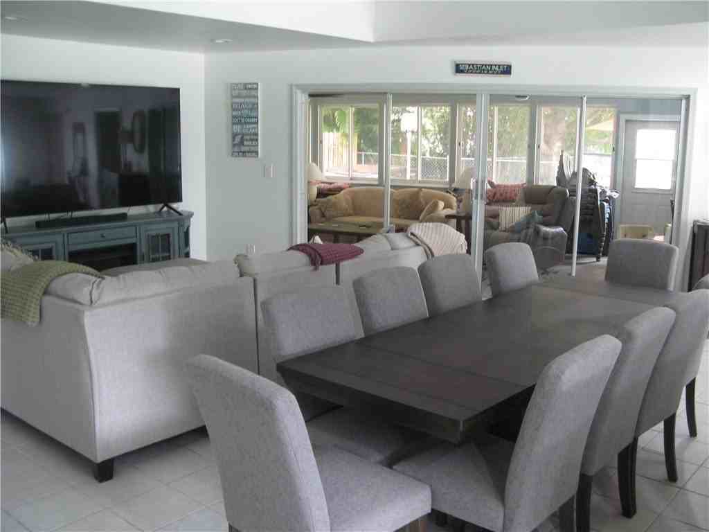 3700 Bay St - Photo 3 of 35