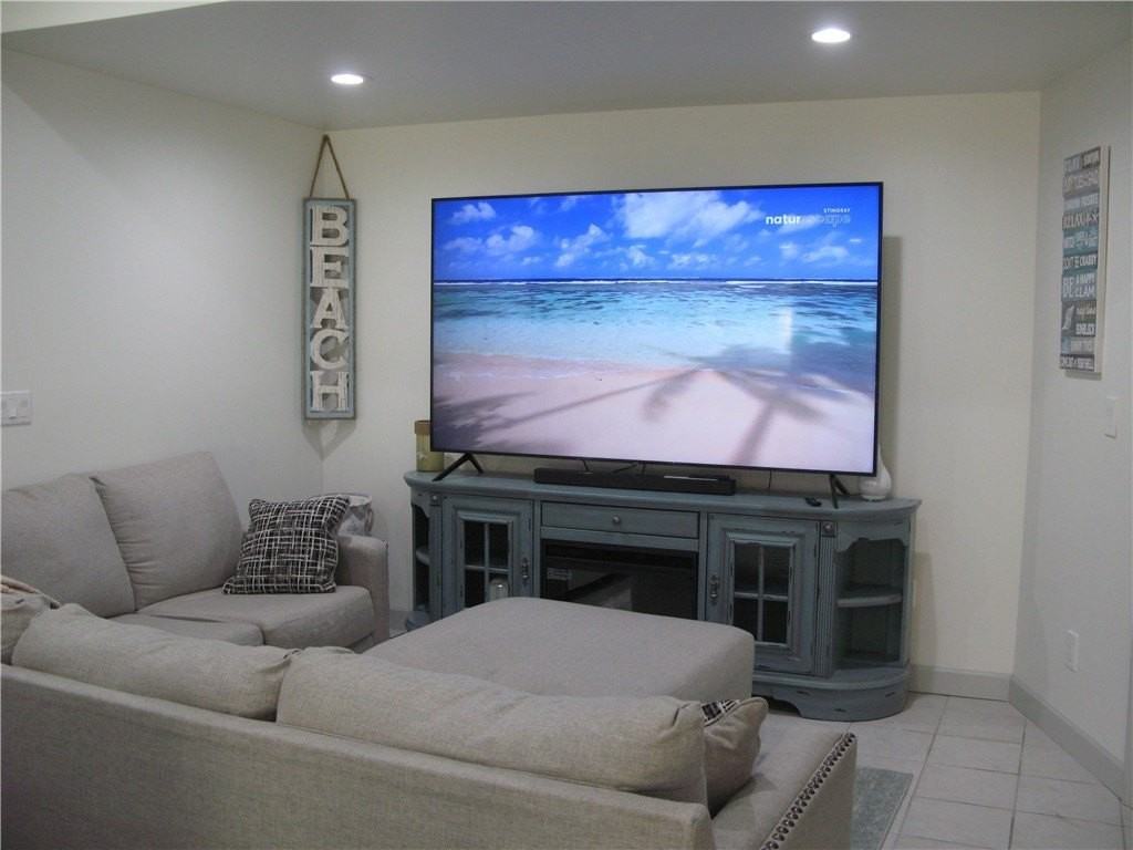 3700 Bay St - Photo 6 of 35