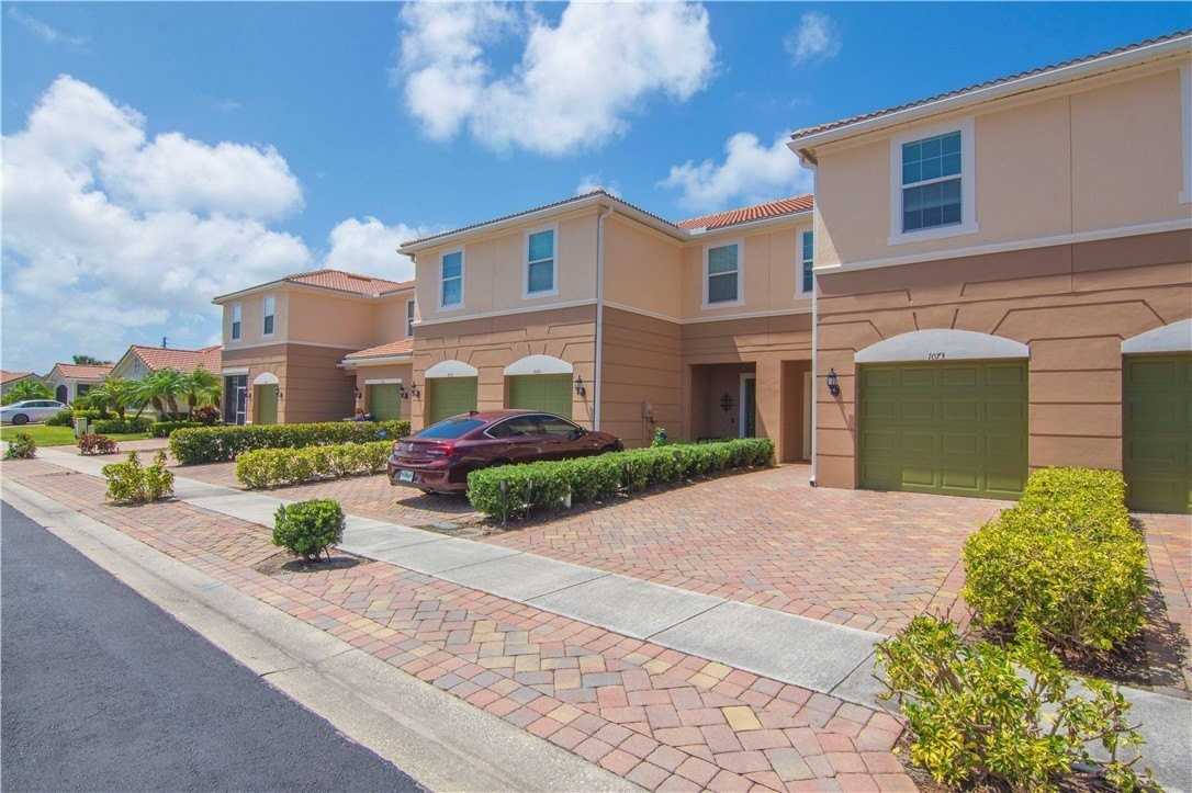 1073 Normandie Way - Photo 2 of 36