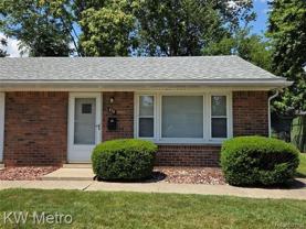 715 E University Ave - Photo 1 of 1