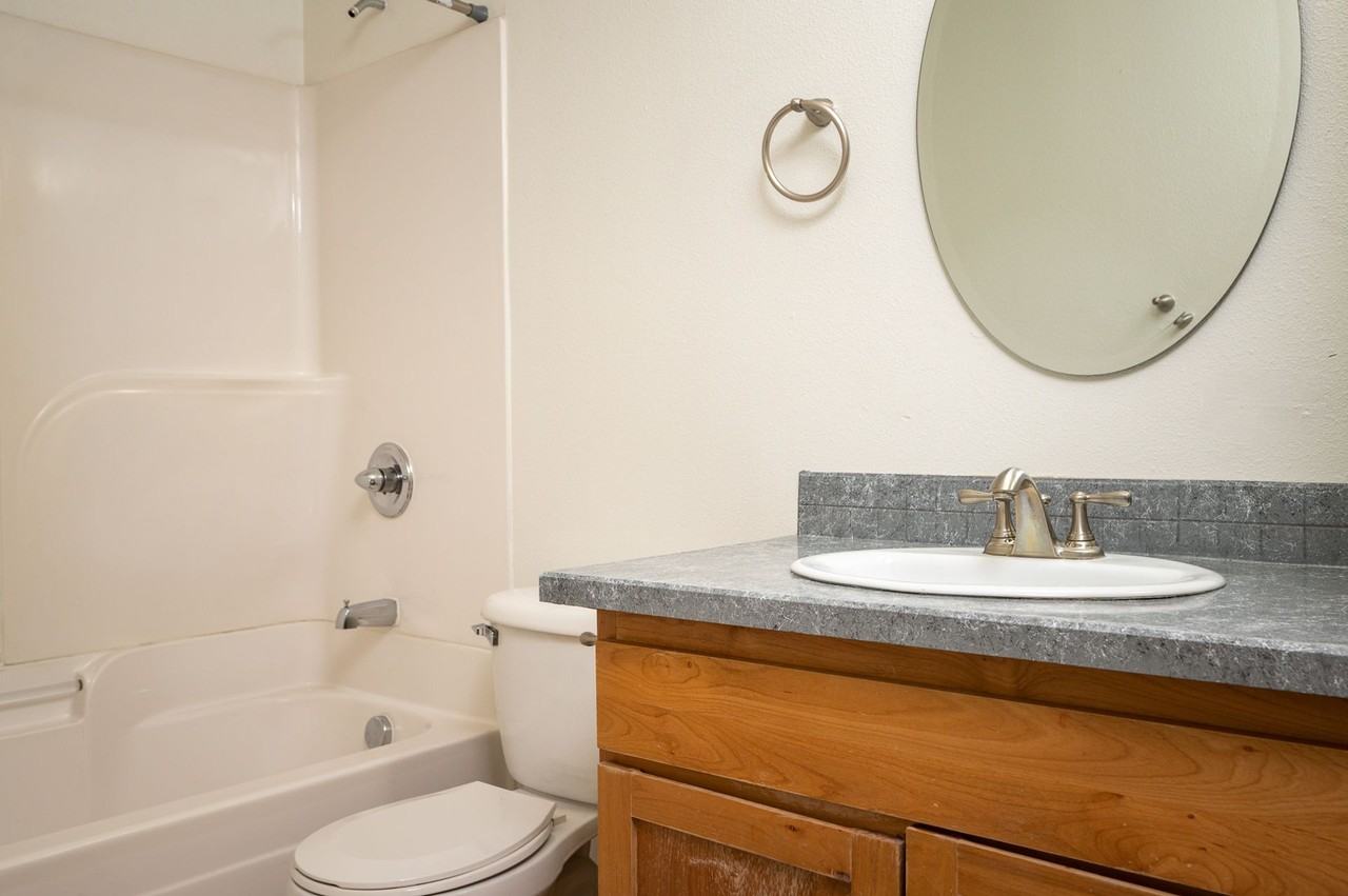 #311 HERITAGE 24 - Photo 4 of 7