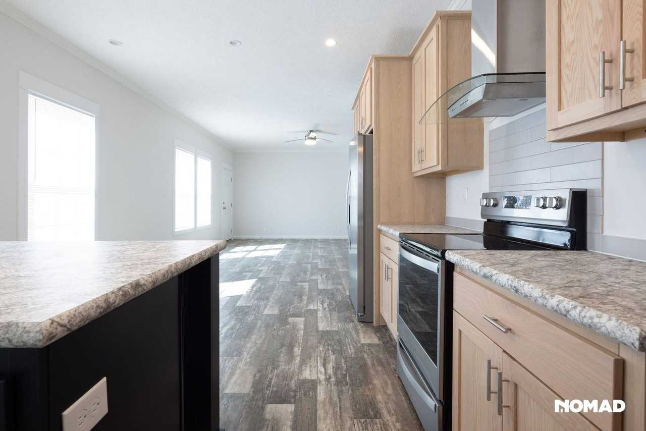 146 Mcclain St - Photo 3 of 38