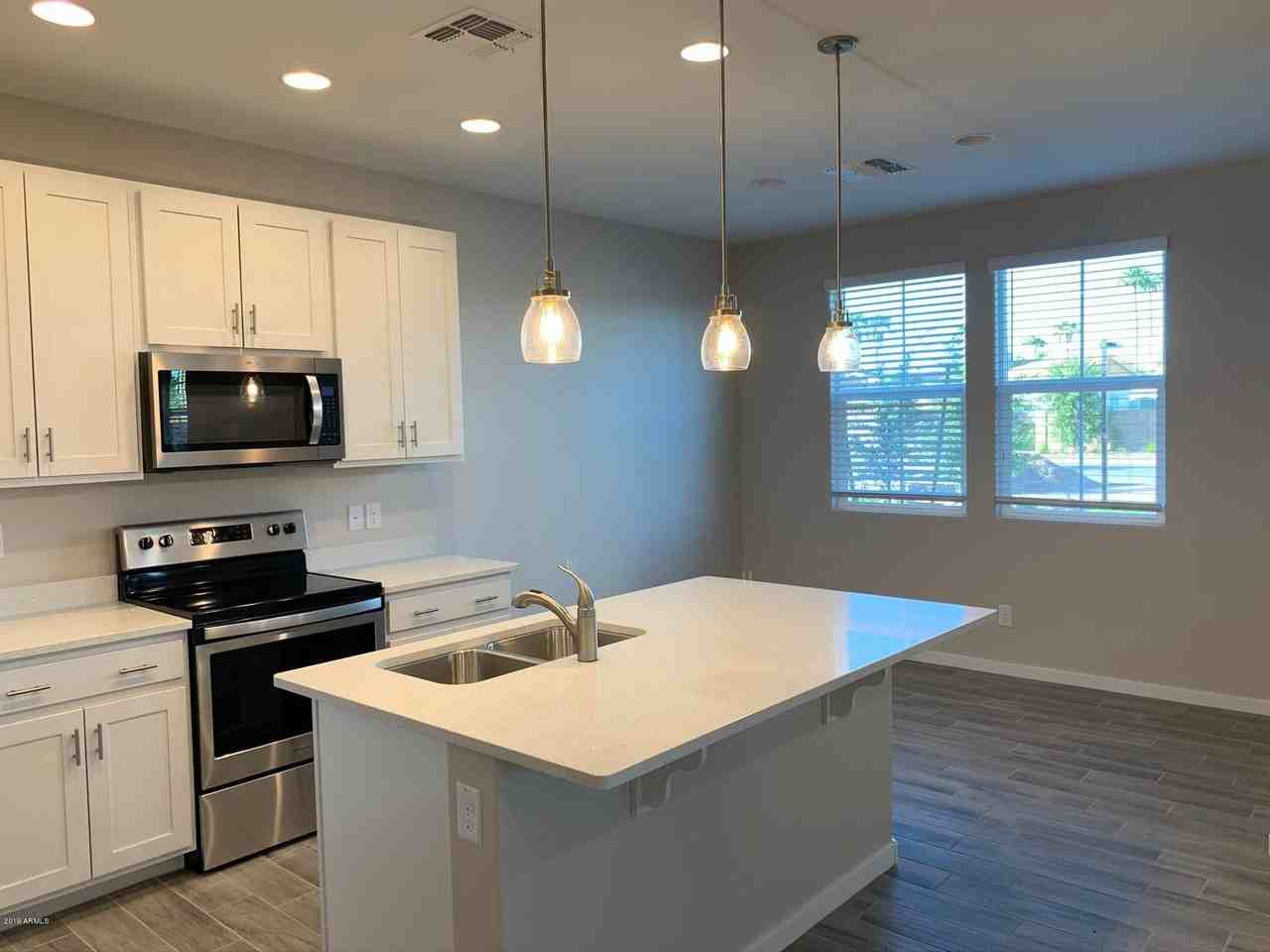 584 W Westchester Ave - Photo 2 of 25
