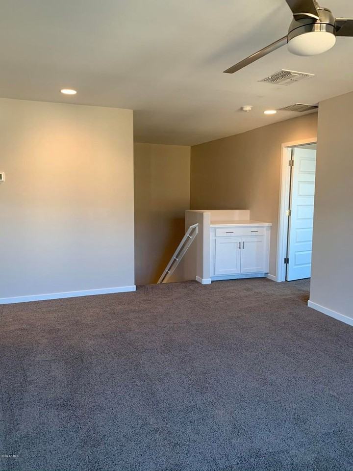 584 W Westchester Ave - Photo 6 of 25