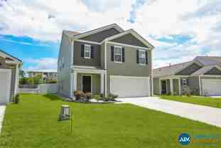 127 Auditorium Rd - Photo 1 of 1