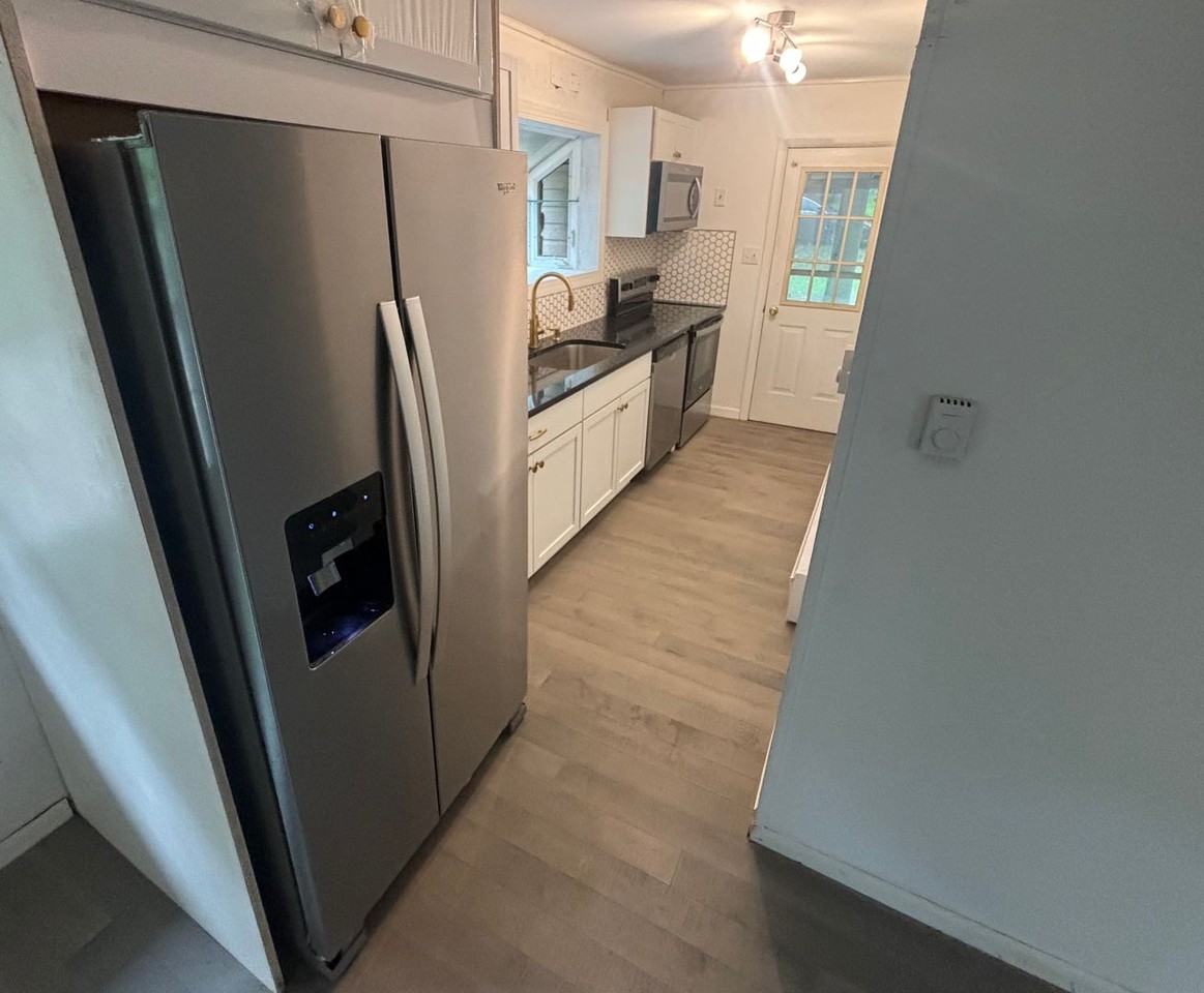 600 Peart Ln - Photo 3 of 6