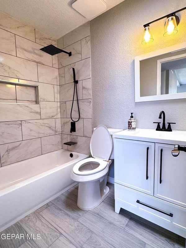 201 Pyrite Dr - Photo 3 of 5