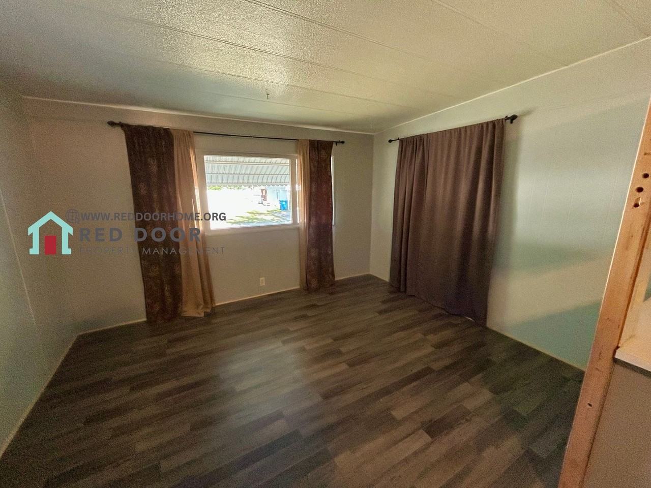 3806 Vigilante Dr - Photo 4 of 11