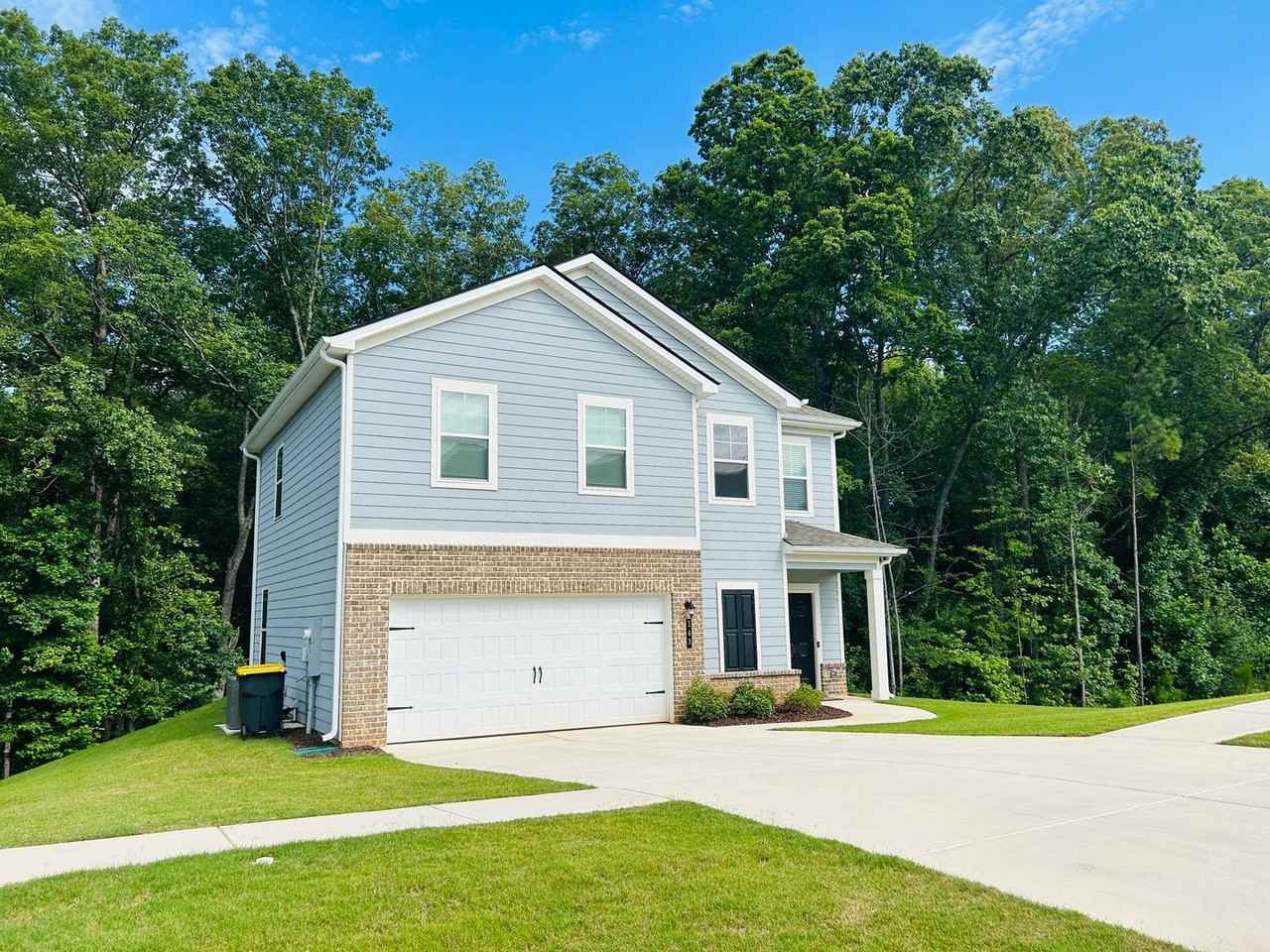 143 Chapel Hill Pkwy - Photo 3 of 42