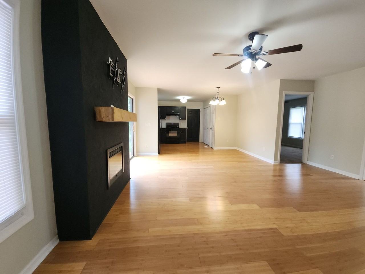 3483 Arvin Dr - Photo 3 of 14