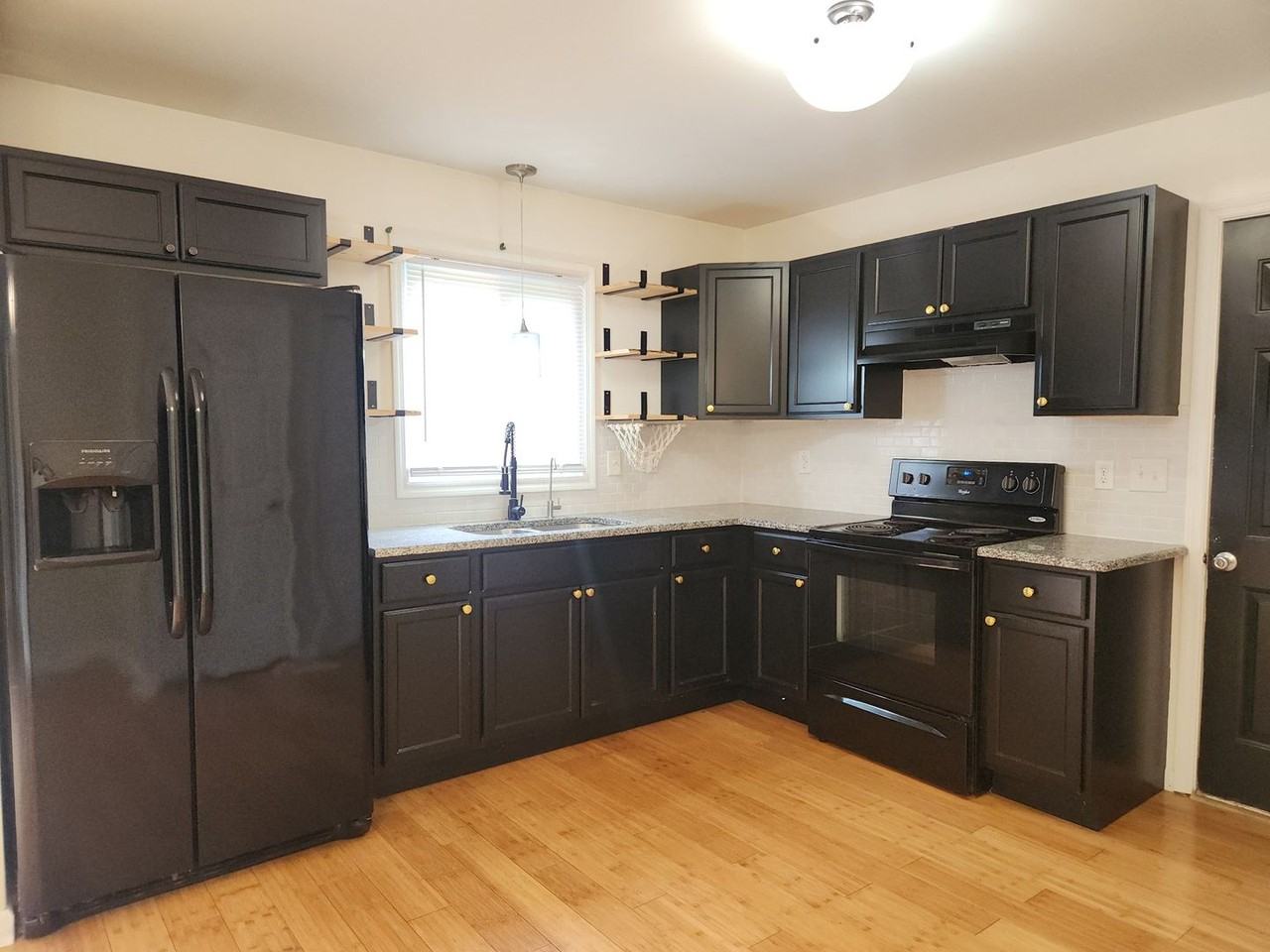 3483 Arvin Dr - Photo 5 of 14