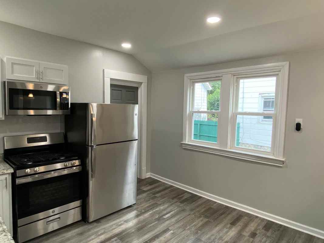 216 Bird Ave ##1 - Photo 3 of 14