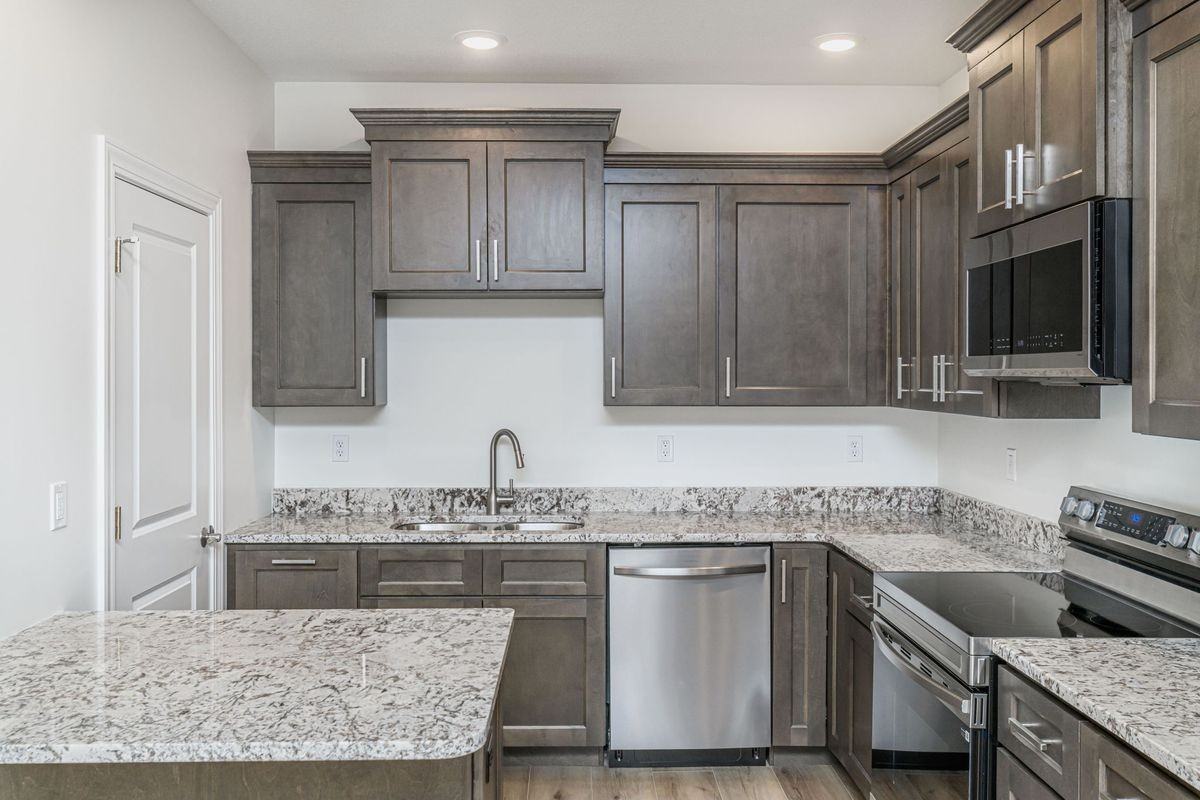 1738 Bunker Loop - Photo 3 of 20